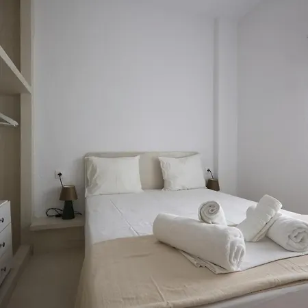 Family Maisonette With Pool #4 Holiday home *