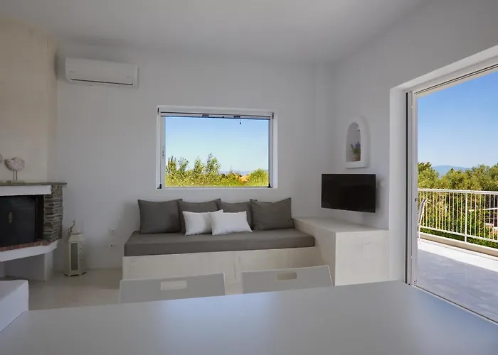 度假居 Family Maisonette With Pool #4